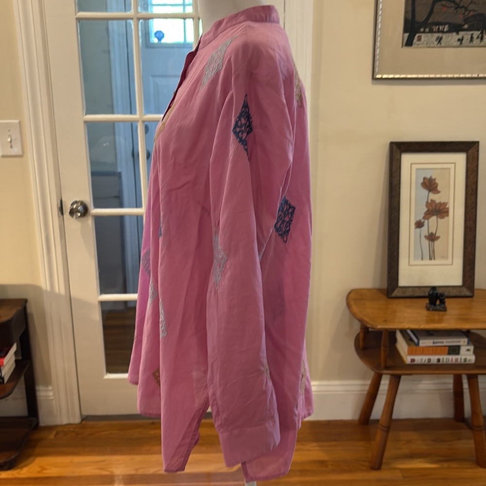 J. Jill Pink Cotton Button Down Tunic w/Embroidered Geometric Shapes. Size L. - Picture 6 of 11